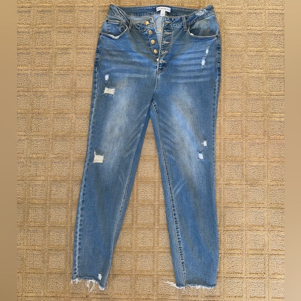 AND NOW THIS JEANS